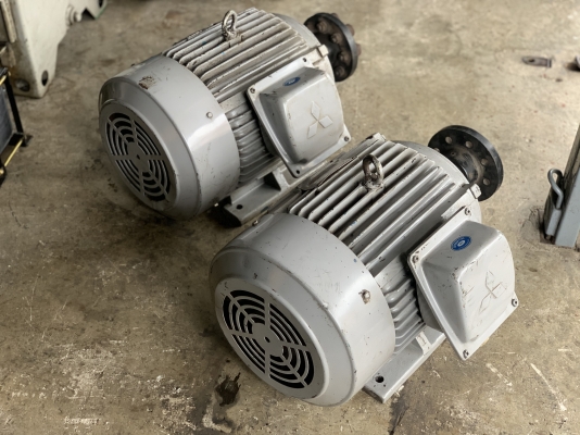 ( เหลือ 1ตัวครับ )ขายมอเตอร์ไฟฟ้า Mitsubishi 15HP. 1450rpm. 380V สภาพสวยใหม่มาก เดิมๆหมุนนิ่ม พร้อมใช้งาน มี 2ตัวครับ