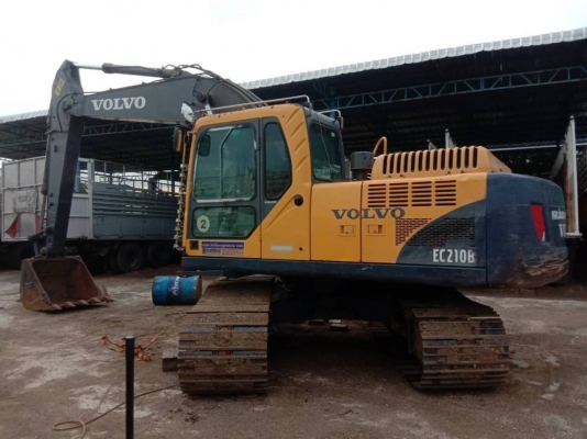 ขาย 885,000 บาท VOLVO EC210B Prime