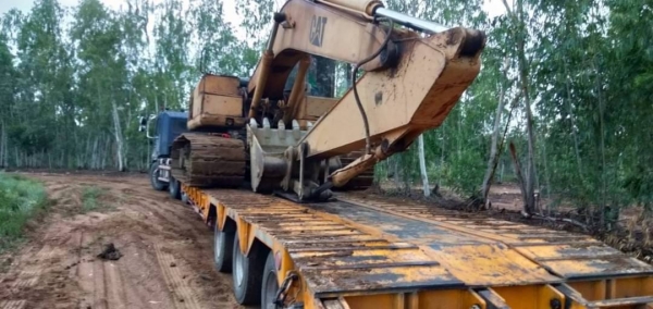 ขาย 495,000 บาท CATTERPILAR 320V2 ขาย 495,000 บาท CATTERPILAR 320V2