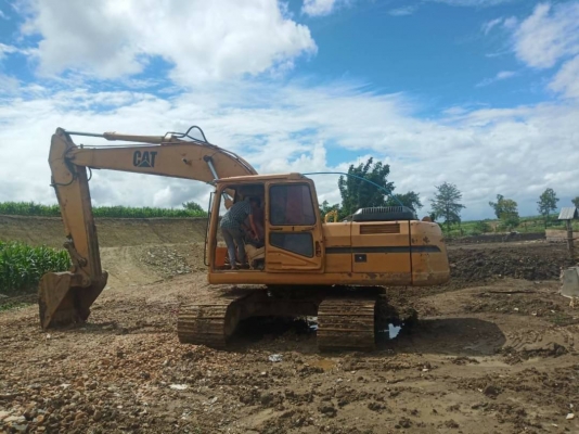 ขาย 495,000 บาท CATTERPILAR 320V2