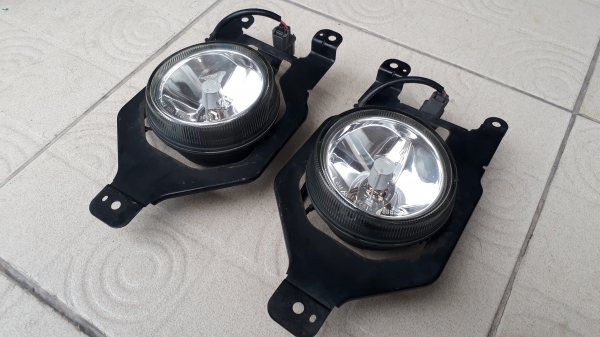 ไฟตัดหมอก Suzuki APV แท้ ปี04-08 ทรงกลม ขนาด4นิ้ว ไฟตัดหมอก Suzuki APV แท้ ปี04-08 ทรงกลม ขนาด4นิ้ว