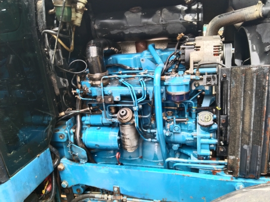 ขายรถไถฟอร์ด 6640 2 เพลาคานหน้าคาราโร่