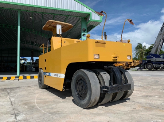 รถบด KAWASAKI รุ่น K20II สภาพสวย เครื่อง Isuzu 6BG1