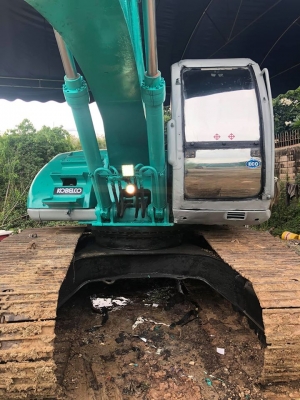 ขาย!! >>> Kobelco Sk200mark5 พร้อมใช้งาน ไฟฟ้าครบๆ <<< เบอร์ติดต่อ 098-7155789 086-4631102