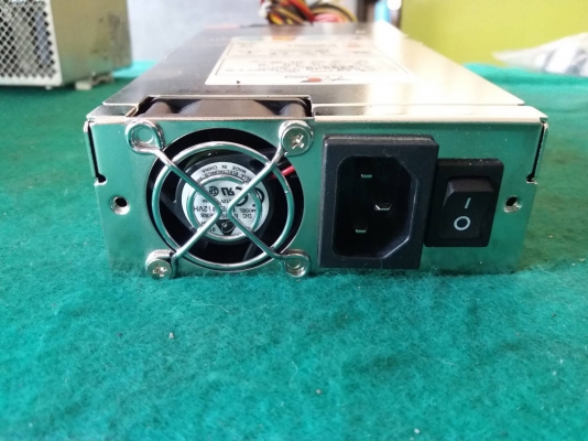 Power supply ยี่ห้อ EMACS input:100-240v output:12v 16A สภาพดี ใช้งานได้ปกติ ราคาตัวละ 400 บาทไม่รวม Power supply ยี่ห้อ EMACS input:100-240v output:12v 16A สภาพดี ใช้งานได้ปกติ ราคาตัวละ 400 บาทไม่รวม