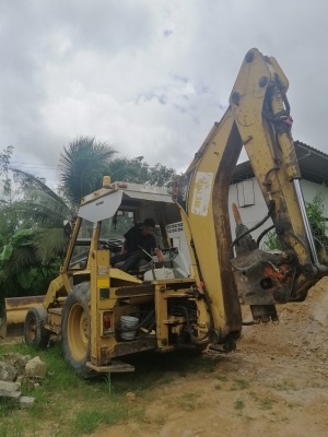 ขายรถตักหน้า-ขุดหลัง CAT 428 B