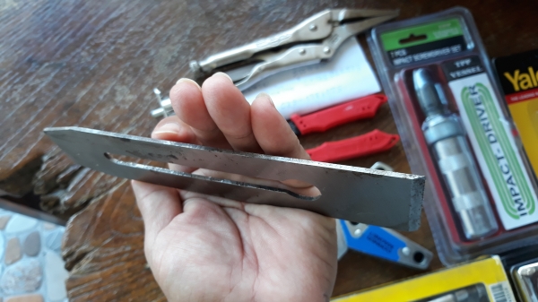 ขายใบกบตราจระเข้สามดาวขนาด1 3/4 MADE IN SWEDEN. ใหม่เก่าเก็บ