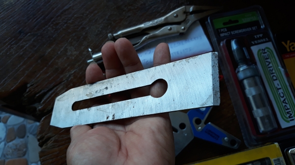 ขายใบกบตราจระเข้สามดาวขนาด1 3/4 MADE IN SWEDEN. ใหม่เก่าเก็บ