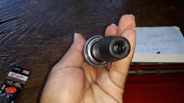 ขายไขควงตอก VESSEL MADE IN TAIWAN.ใหม่เก่าเก็บ