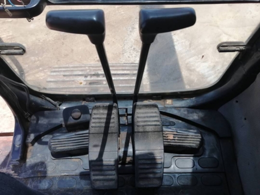 ขาย 695,000 บาท Komatsu Pc200-6