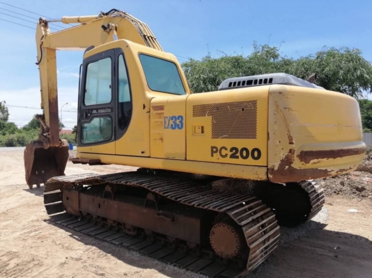 ขาย 695,000 บาท Komatsu Pc200-6 ขาย 695,000 บาท Komatsu Pc200-6