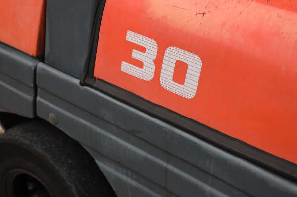 Toyota 6FD30 ขนาด3ตัน เสาสูง3.5เมตร งาเท ดีเซล นำเข้าจากญี่ปุ่น