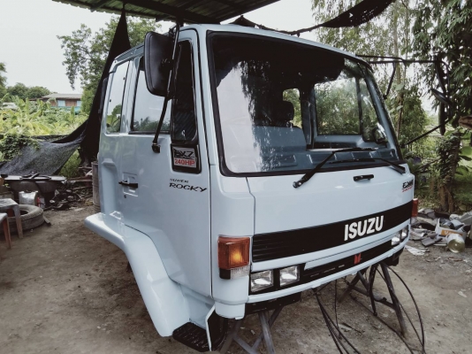 ขายหัวเก๋ง อีซุซู ร็อคกี้ ( นางฟ้า ) มีคันเกียร์-สายเกียร์ เท้าเหยียบจิฟฟี่ กันชนหน้าครบ
