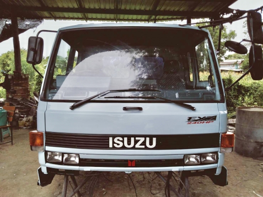 ขายหัวเก๋ง อีซุซู ร็อคกี้ ( นางฟ้า ) มีคันเกียร์-สายเกียร์ เท้าเหยียบจิฟฟี่ กันชนหน้าครบ