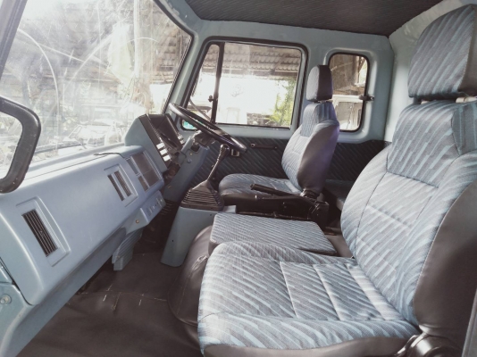 ขายหัวเก๋ง อีซุซู ร็อคกี้ ( นางฟ้า ) มีคันเกียร์-สายเกียร์ เท้าเหยียบจิฟฟี่ กันชนหน้าครบ