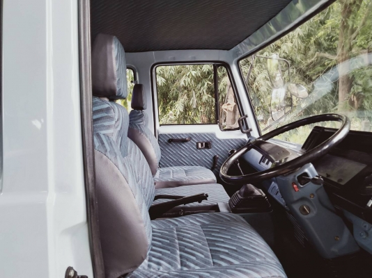 ขายหัวเก๋ง อีซุซู ร็อคกี้ ( นางฟ้า ) มีคันเกียร์-สายเกียร์ เท้าเหยียบจิฟฟี่ กันชนหน้าครบ