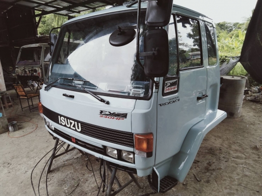 ขายหัวเก๋ง อีซุซู ร็อคกี้ ( นางฟ้า ) มีคันเกียร์-สายเกียร์ เท้าเหยียบจิฟฟี่ กันชนหน้าครบ