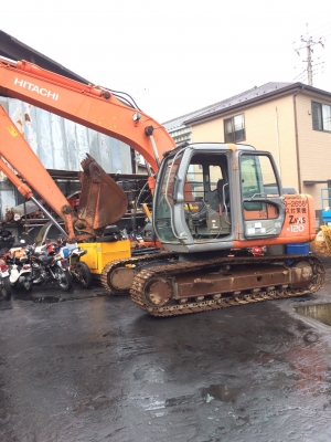 ขายรถขุดนำเข้าจากญี่ปุ่น HITACHI ZX120-1 สภาพสวยมาก ระบบดีเยี่ยมชั่วโมงการทำงานน้อย สนใจสอบถามได้ที่