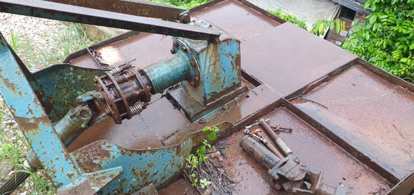 ขายตัวตัดหญ้าขนาด 1.60เมตร ราคา 15,000 โทร/ไลน์ 0897489639, 0899347475 ขายตัวตัดหญ้าขนาด 1.60เมตร ราคา 15,000 โทร/ไลน์ 0897489639, 0899347475