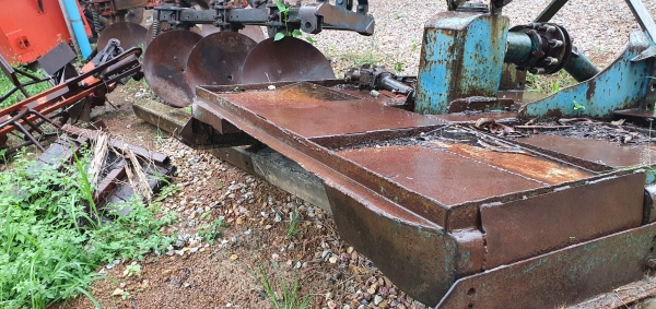 ขายตัวตัดหญ้าขนาด 1.60เมตร ราคา 15,000 โทร/ไลน์ 0897489639, 0899347475 ขายตัวตัดหญ้าขนาด 1.60เมตร ราคา 15,000 โทร/ไลน์ 0897489639, 0899347475