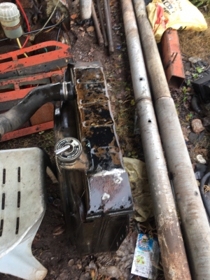 ขายหม้อน้ำ ISUZU 4500บาท กว้าง 61ชม สูง 68ซม พร้อมใช้งาน