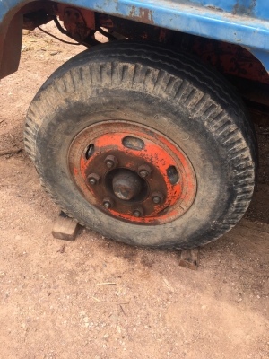 คานหน้า หกล้อ ISUZU คานF 6น๊อต พร้อมแนบ12000บาท พร้อมใช้งาน