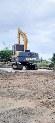 โคมัสสุ Pc 60-5 เครื่องปั๊มเดิมแรงดี ช่วงล่างดี  รถพร้อมใช้ เอกสารซื้อขาย