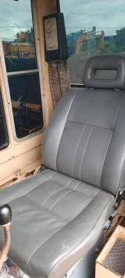 โคมัสสุ Pc 60-5 เครื่องปั๊มเดิมแรงดี ช่วงล่างดี  รถพร้อมใช้ เอกสารซื้อขาย