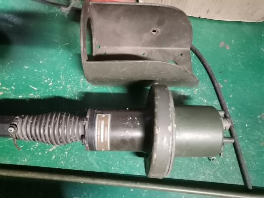 เสาอากาศติดรถจิ๊ปต้นใหญ่โดนสปรืง เสาอากาศติดรถจิ๊ปต้นใหญ่โดนสปรืง