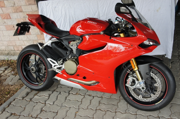 ขาย Ducati 1199 Panigale S ปี2013 พร้อมทะเบียน รถใหม่ ยังไม่เคยใช้งาน