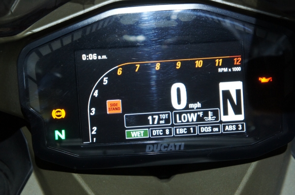 ขาย Ducati 1199 Panigale S ปี2013 พร้อมทะเบียน รถใหม่ ยังไม่เคยใช้งาน