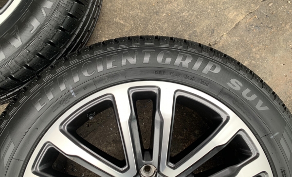 ล้อแม็กป้ายแดง Ford Everest รุ่นใหม่ล่าสุด ขอบ 20 พร้อมยางใหม่ป้ายแดง 265-50-20 GoodYear ปี 20 ใหม่ยกห้าง สวยกริ๊บ