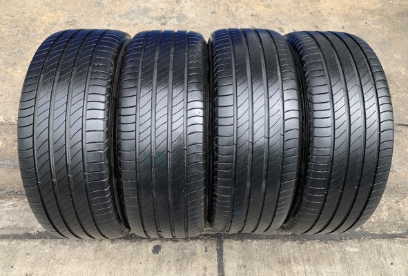 ล้อแม็ก Toyota Alphard Vellfire ขอบ 18 พร้อมยาง 235-50-18 Michelin ปี 18 สภาพดี
