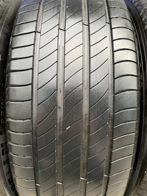ล้อแม็ก Toyota Alphard Vellfire ขอบ 18 พร้อมยาง 235-50-18 Michelin ปี 18 สภาพดี