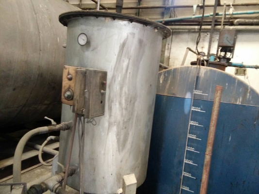 ขายเหมาเครื่องปั้มและถังยอยเลอร์