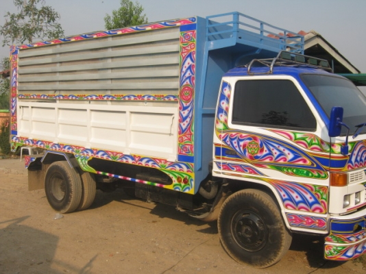 อีซูซุNPR 57Lดั้ม ช่วงล่าง เอฟหน้า เอฟ หลัง จดทะเบียนปี36โทรคุณเฉลิม 0836272571