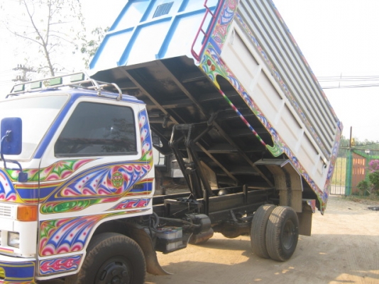 อีซูซุNPR 57Lดั้ม ช่วงล่าง เอฟหน้า เอฟ หลัง จดทะเบียนปี36โทรคุณเฉลิม 0836272571