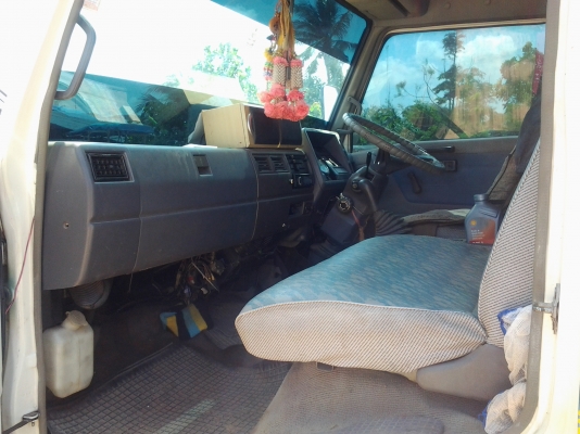 ขายhino  รถนอกแท้ หกล้อดั้มเกษตร สภาพสวย