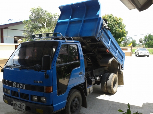 ขาย6ล้อดั๊มNKRพร้อมใช้งานครับ