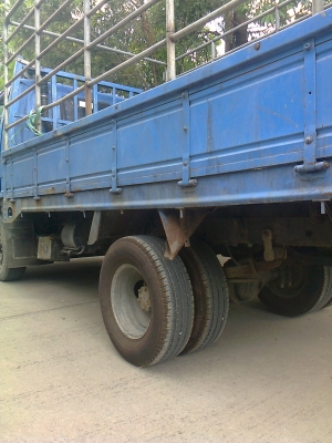 ขายถูก 6 ล้อ อีซูซุ NHR สภาพสวยพร้อมใช้งาน