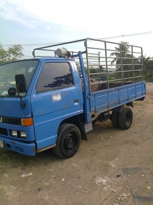 ขายถูก 6 ล้อ อีซูซุ NHR สภาพสวยพร้อมใช้งาน