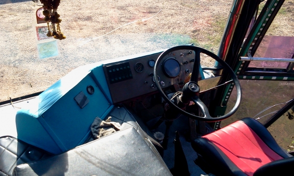 ขายรถบัสพัดลมชั้นครึ่ง