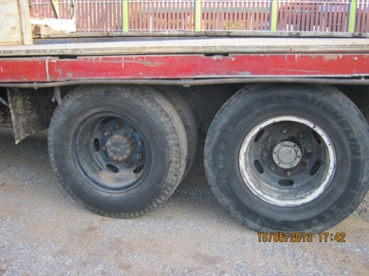 ขายรถบรรทุกสิบล้อ อีซูซูหน้ายาว วางเครื่อง 165 แรงม้า 6BD-1 แน่นมากๆๆเลย ขายรถบรรทุกสิบล้อ อีซูซูหน้ายาว วางเครื่อง 165 แรงม้า 6BD-1 แน่นมากๆๆเลย