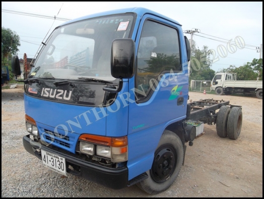 ขายด่วน รถบรรทุก 6 ล้อ ISUZU NKR 120 แรง รถห้างแท้ ปึ 40 รถสวยพร้อมใช้งาน ราคาสุดคุ้ม