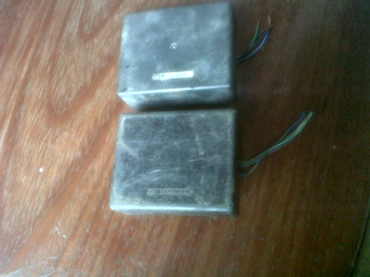 ขายกล่องไฟแดช 600 ถอดจากรถ โทร-088-4591307 มีอันเดียว