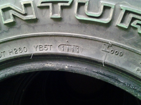 ขายยาง 31x10.5 R15 ปี 2011 สวยปิ๊ง