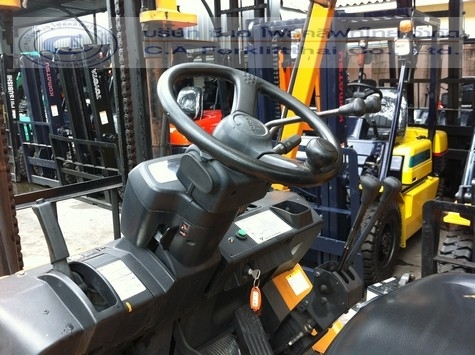 ขายรถ โฟล์คลิฟท์ TOYOTA รุ่น 7-FD30