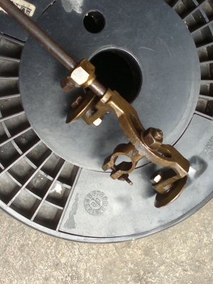 ปรับราคาลงวงเวียน  ทองเหลีอง