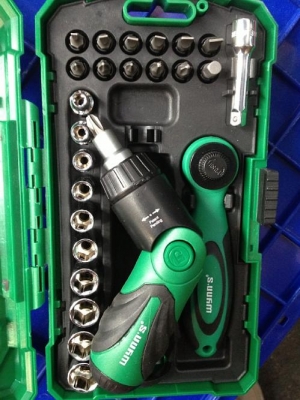 ชุดไขควง+บ๊อค  wynn's  อเนกประสงค์