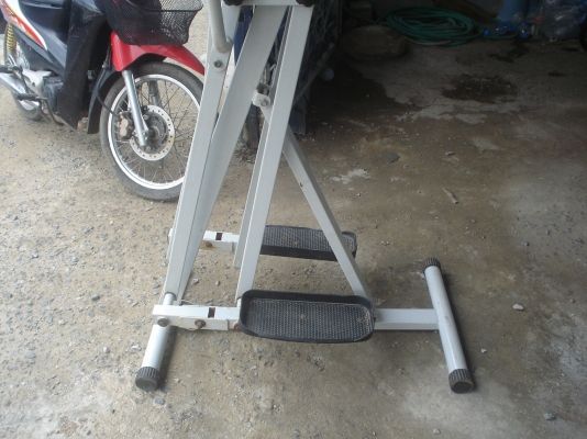 ประหยัดๆๆ  เครื่องออกกำลังกาย  สภาพดีเล่นได้ทั้งครอบครัว